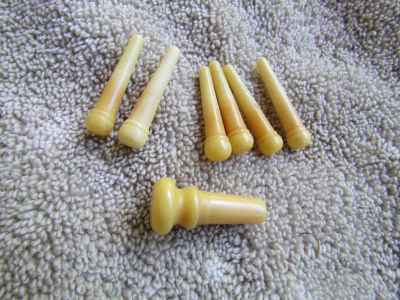 Vintage Bridge Pins With Vintage End Pin 1950's ? Set Of 6 Vintage Bridge Pins With Matching End Pin image 1