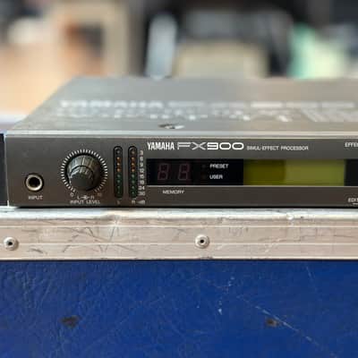 YAMAHA FX900 Digital Multi-Effects Processor | Reverb