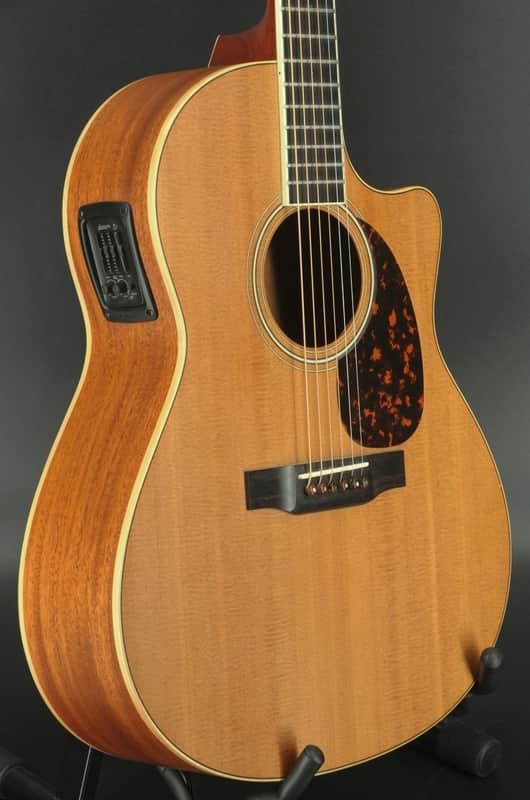 Larrivee LV-03E - Cutaway - Mahogany/Spruce image 1
