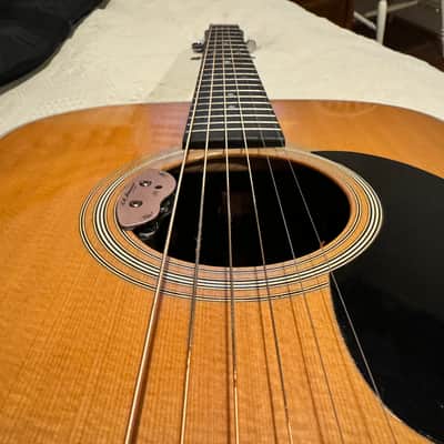 Martin D-28 1972 - Natural image 3