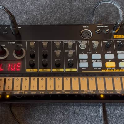 Korg Volca Beats Analog Rhythm Machine 2010s - Black image 2