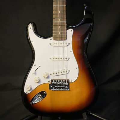 Aria Pro II STG 0035PL - Sunburst image 3