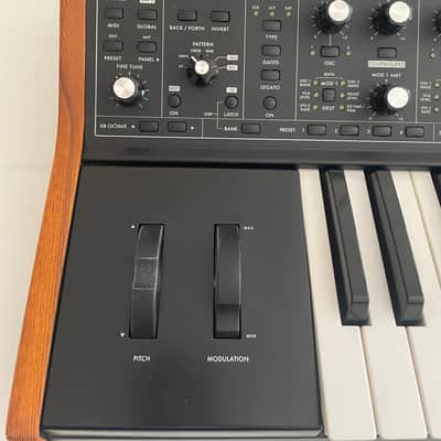 Moog Subsequent 37 Analog Synth 2017 - Present - Black image 4