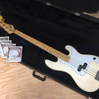 Hohner HP Bass image 10