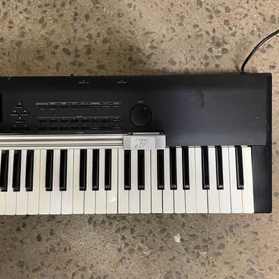 Roland D-70 76-Key Super LA Synthesizer 1990 - 1994 - Black image 2