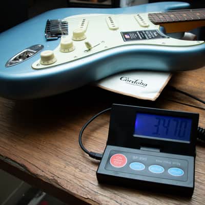 Fender American Ultra Luxe Vintage '60s Stratocaster Electric Guitar - Ice Blue Metallic - US25006426 image 8