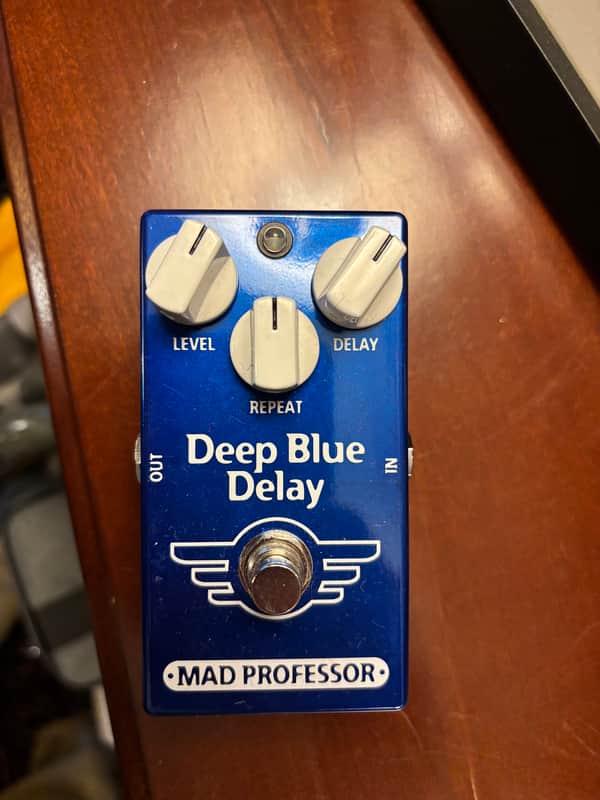 Mad Professor Deep Blue Delay