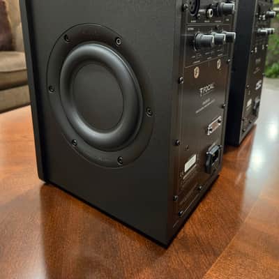 Focal Shape 50 5" Powered Studio Monitors (Pair) image 9