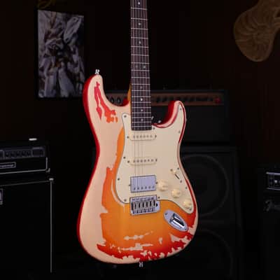 Dhatarattha HSS Strat-Style – Cherry Sunburst Nitro Heavy Relic image 6
