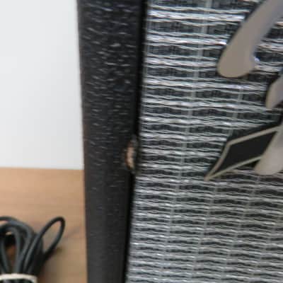 Fender Rumble 25 V3 25-Watt 1x8" Bass Combo 2015 - Present - Black image 5