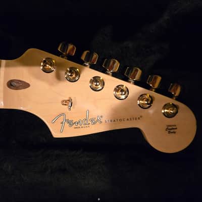 Fender American Stratocaster DeLuxe 2012 - Aztek Gold- Spilt Coil Custom Pickups image 4
