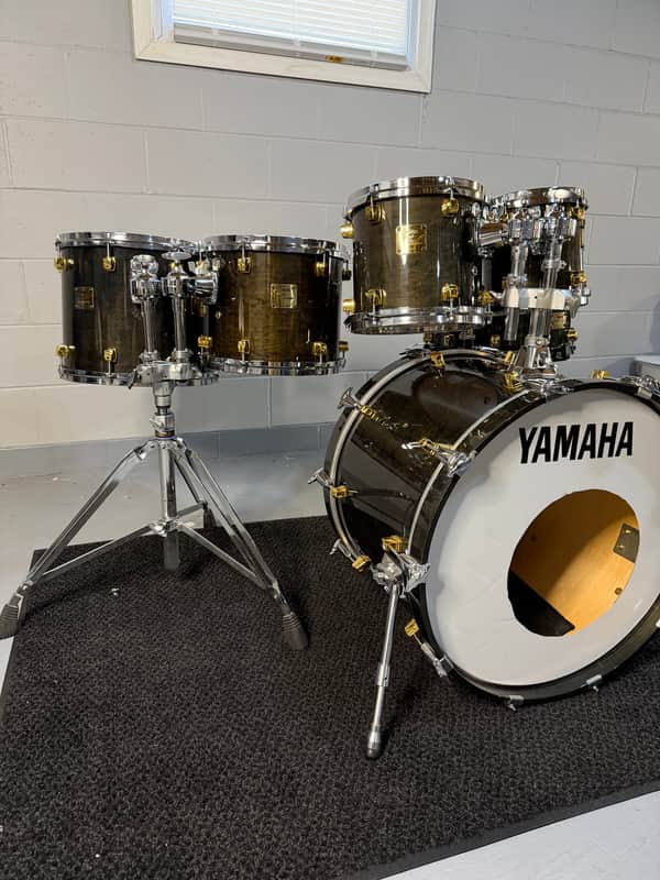 Yamaha Maple custom Mid 90’s - MAPLE CUSTOM TRANSPARENT BLACK WITH GOLD HARDWARE image 1