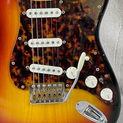 Tokai SS-80 Stratocaster, Lacquer, 1-Piece body, Bareknuckle Mother's Milk, DeTemple image 3