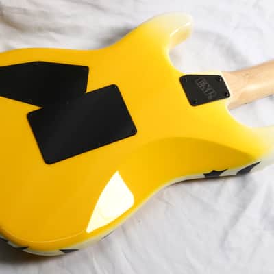 EDWARDS / E-YELLOW TIGER George Lynch Signature New! [105131] image 6