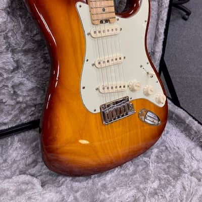 Fender Stratocaster 2016 - Sienna Burst image 2