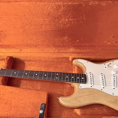 Fender American Vintage '70s Stratocaster with Rosewood Fretboard 2006 - 2012 - Natural image 2