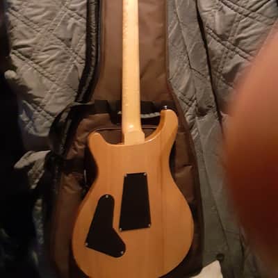 PRS  SE Custom 24 with PRS locking tuners and PRS pickuop covers image 4