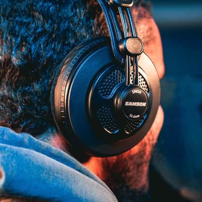 Samson SR850 Professional Studio Reference Headphones 3.5mm or 1/4" connectivity image 7