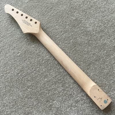 Mini Mitchell Short Scales Guitar Maple Wood Neck, Rosewood Fingerboard image 16