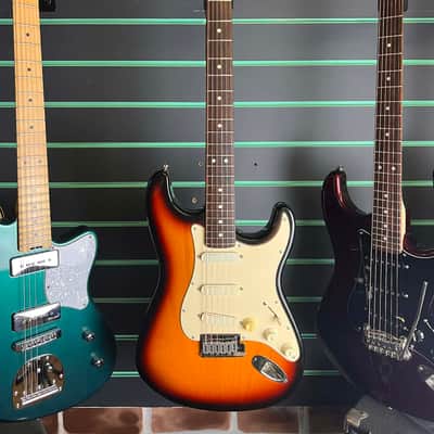 Fender Strat Plus 3-Color Sunburst 1991 Electric Guitar image 2