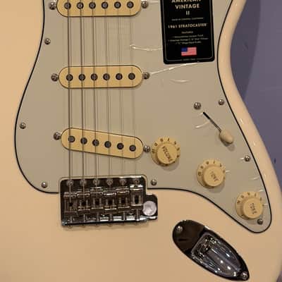 Fender American Vintage II '61 Stratocaster 2023 Olympic White image 4