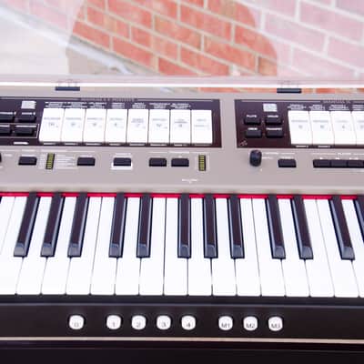 Used Dexibell Classico L3 76-key Digital Organ with Wood Stand, Manual image 9