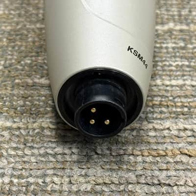 Shure KSM44 Large Diaphragm, Side Address, Condenser Microphone w/ Case, Shockmount, Excellent Condition image 9