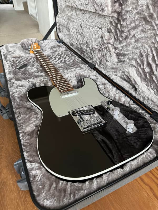 Fender American Ultra Telecaster with Rosewood Fretboard 2019 - 2025 - Texas Tea