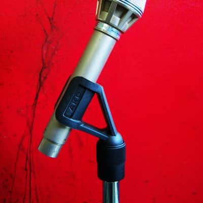 Vintage 1970's AKG D190E dynamic cardioid microphone w mic clip 280 OHMS Low Z D1000E D190E # 3 image 10