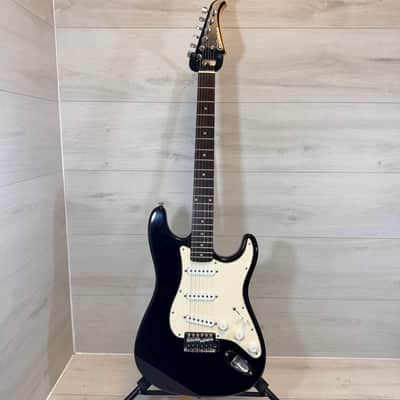 Silvertone SS-11/BK Stratocaster Style Electric Guitar – Black, Rosewood Fingerboard, Classic S-Style Tone 2002-2008 image 13