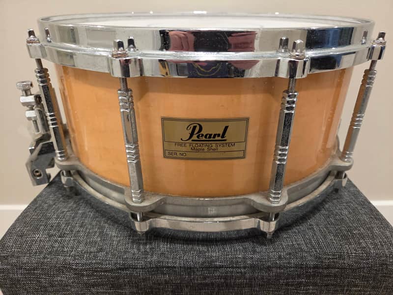 Pearl Free-Floating 14x6.5 Maple Snare Drum image 1