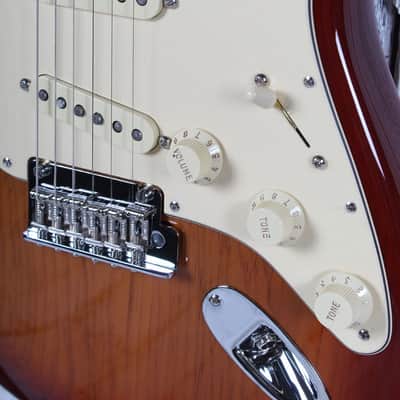 Fender American Professional II Stratocaster Electric Guitar with Hardshell Case image 5