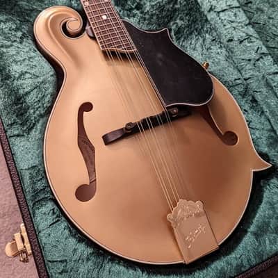 Kentucky KM-858 Gold Top Artist Level Mandolin Package, w/setup, deluxe case, & shipping image 1