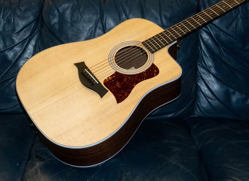 Taylor 210ce 2022 - Satin Natural image 1