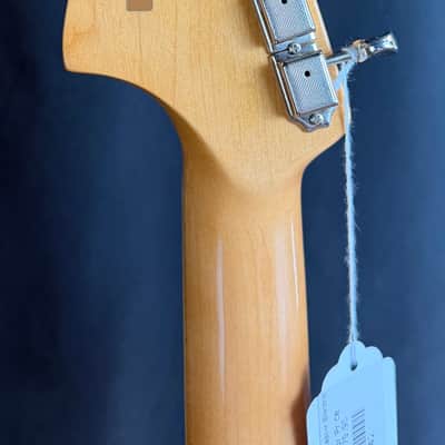 Squier FSR Classic Vibe 70's Jaguar Electric Guitar Daphne Blue Finish (542) image 10