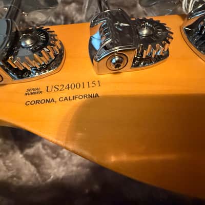 Fender American Ultra Jazz Bass with Maple Fretboard 2019 - Present - Texas Tea image 20