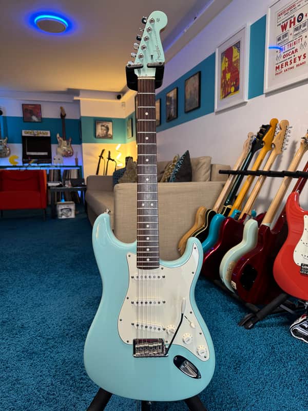 ギター fender USA FSR American Standard Fender FSR American Standard Hand Stained Ash Stratocaster Wine