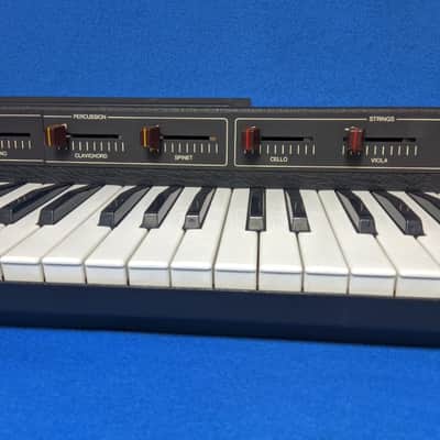 Vermona Piano Strings with original hard-case (vintage analog strings synthesizer, 1978, DDR) image 5