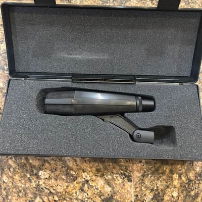 Sennheiser MD 421 II Cardioid Dynamic Microphone 2002 - Present - Black
