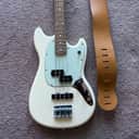 Fender Mustang Player Bass - Olympic White PJ Short Scale