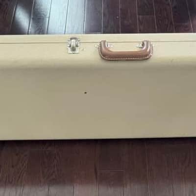 Ernie Ball Music Man 5981 Hardshell Guitar Case image 3