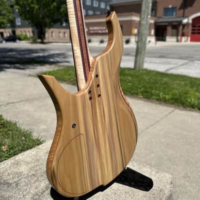 Grog Guitars Rainbow Poplar Mammoth 4 Bass w/ Gator Icon Hybrid Case image 11
