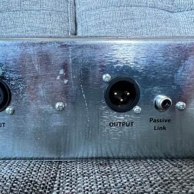 Hairball Audio The Blue Stripe Rev A – 1176 – FET compressor with Active Link 2000s - Silver image 12