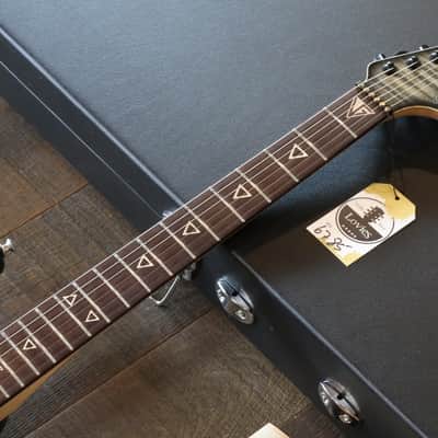 Valiant Soothsayer Charcoal Flametop NAMM Show Piece + COA OHSC (6785) image 3