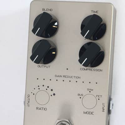 DARKGLASS EC Hyper Luminal Hybrid Compressor [HP62YH497] (06/08) image 2