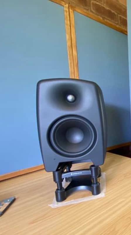 Genelec M040 6.5" Powered Nearfield Studio Monitor (Pair) 2013 - 2021 - Black