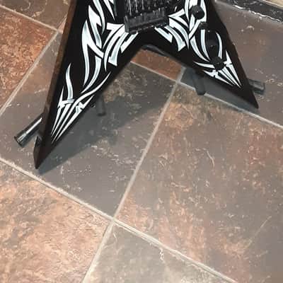 B.C. Rich Kerry King Tribal V Floyd Rose EMGs Made in Korea Electric Guitar w/Hardshell Case! image 4