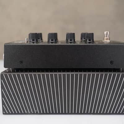 Gamechanger Audio Light Pedal Optical Spring Reverb System w/ Box #59764 image 14