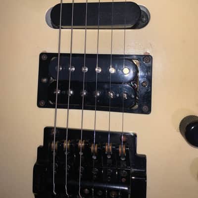 1987 Charvel Model 4 HSS with Rosewood  Fretboard  Pearl White electric guitar made in japan kahler tremolo image 5