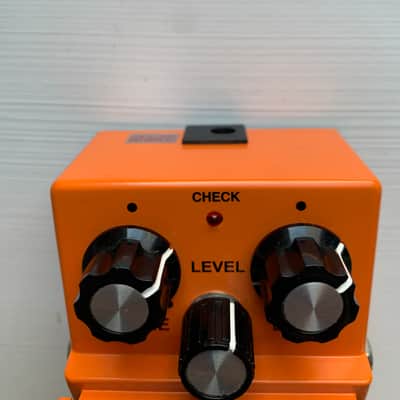 Boss DS-1 Distortion (Silver Label) 1994 - Present - Orange image 5